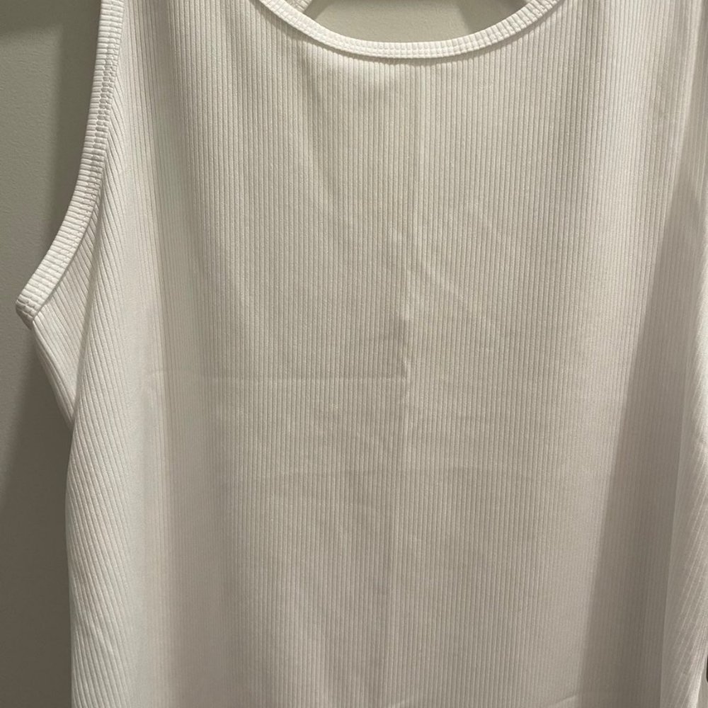 NWT Spalding Rib Tank Top Wht M - Picture 3 of 6
